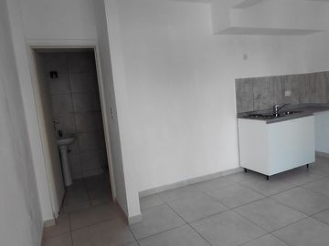 MONOAMBIENTE A ESTRENAR CON BALCON AVELLANEDA PLUS