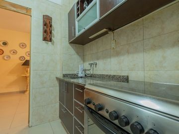 DEPTO TIPO PH EN PB VENTA 2 AMB V GRAL MITRE PATIO