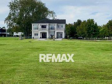 VENTA LOTE CENTRAL Bª CHATEAU PILAR