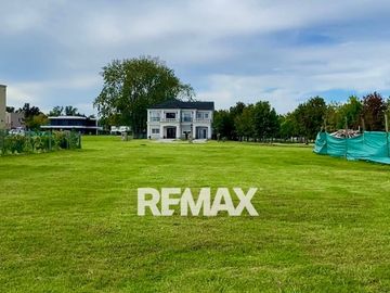 VENTA LOTE CENTRAL Bª CHATEAU PILAR