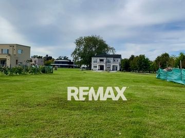 VENTA LOTE CENTRAL Bª CHATEAU PILAR