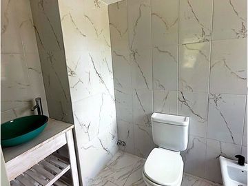 Venta depto 3 Amb con balcon y parrilla  B°Pinares
