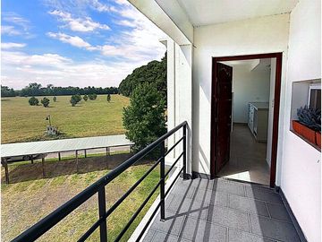 Venta depto 3 Amb con balcon y parrilla  B°Pinares