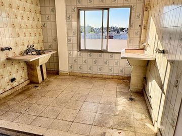 VENTA POMPEYA GALPÓN URBANO o DEPÓSITO o LOCAL