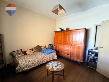 Venta casa 3 amb con parque José León Suarez