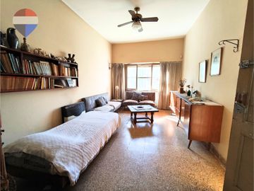 Venta casa 3 amb con parque José León Suarez