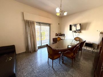 VENTA PH 5 ambientes TERRAZA y BALCÓN Monte Castro