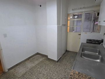 DEPARTAMENTO VENTA CHACARITA 3 AMB- DEPEN Y PATIOS