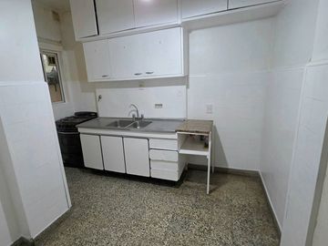 DEPARTAMENTO VENTA CHACARITA 3 AMB- DEPEN Y PATIOS