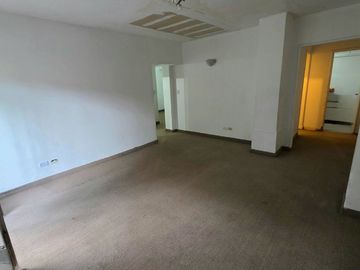 DEPARTAMENTO VENTA CHACARITA 3 AMB- DEPEN Y PATIOS