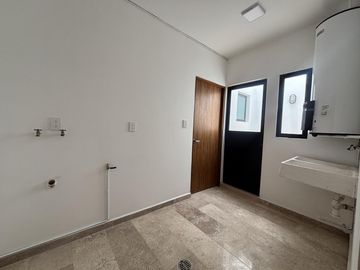 PUNTA TIBURON, Casa en VENTA de 3 recamaras y estudio