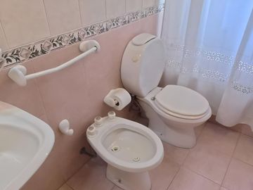 CASA-5 AMBIENTES-VENTA-Bo Co LA CHACRA-VICTORIA