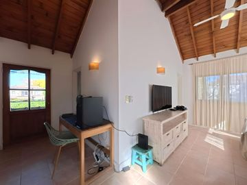 CASA-5 AMBIENTES-VENTA-Bo Co LA CHACRA-VICTORIA