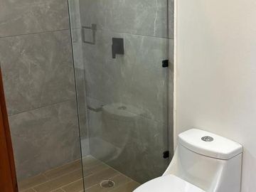 LOMAS DEL DORADO, Casa en VENTA con recamara en PB y jardin