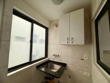 Venta departamento. 3 Amb con cochera. Belgrano
