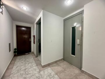 Venta departamento. 3 Amb con cochera. Belgrano