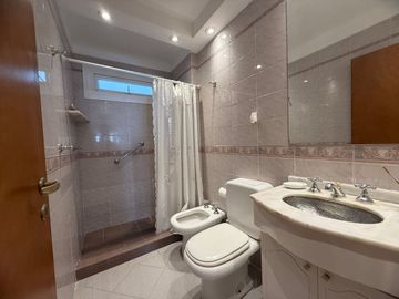 Venta departamento. 3 Amb con cochera. Belgrano