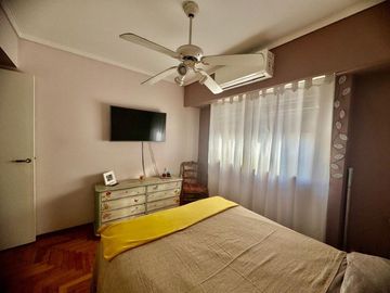 DEPARTAMENTO 3 AMBIENTES VENTA FLORES BALCON