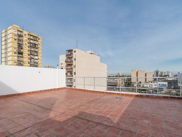 VENTA 3 AMB BALCON Y TERRAZA PROPIA CIUDADELA