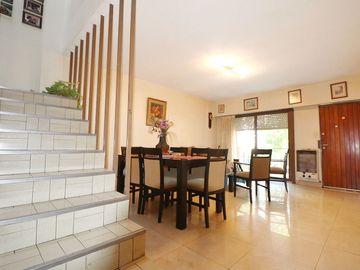 VENTA PH DUPLEX 3 AMB VILLA URQUIZA COCHERA PATIO