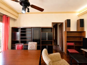 Venta depto 3 ambientes con dependencia Flores