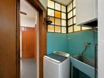 Venta depto 3 ambientes con dependencia Flores