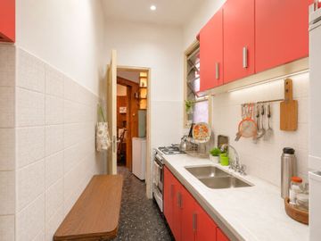 Venta depto 3 ambientes con dependencia Flores