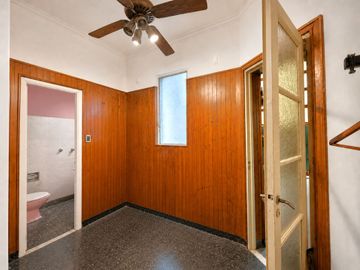 Venta depto 3 ambientes con dependencia Flores