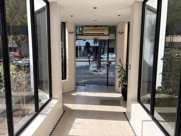 oficina en venta amueblada con cochera La Plata