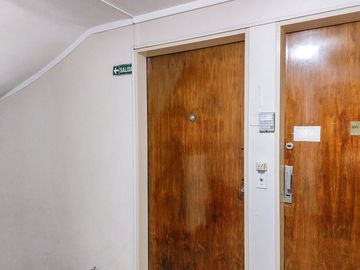 OFICINA EN VENTA EN TRIBUNALES