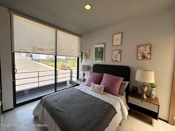 Casa en Zibatá con 3 recámaras con baño y equipada, cerca de Town Center en venta RAH4720