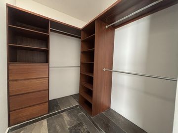 PUNTA TIBURON, Casa en VENTA con sala de TV y 3 recamaras