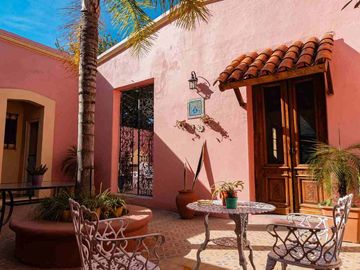VENTA CASONA NOGAL HISTÓRICO CON BAJADA AL RIO