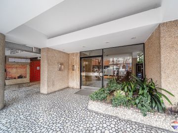 VENTA DEPARTAMENTO PATIO TERRAZA BARRIO CHINO
