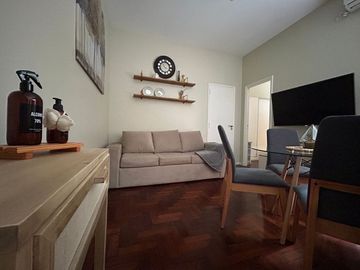 VENTA DPTO 2 AMBIENTES CON PATIO EN BELGRANO C