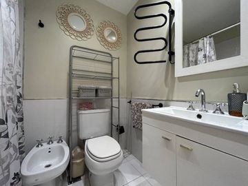 VENTA DPTO 2 AMBIENTES CON PATIO EN BELGRANO C