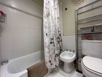 VENTA DPTO 2 AMBIENTES CON PATIO EN BELGRANO C