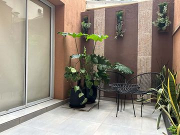 VENTA DPTO 2 AMBIENTES CON PATIO EN BELGRANO C