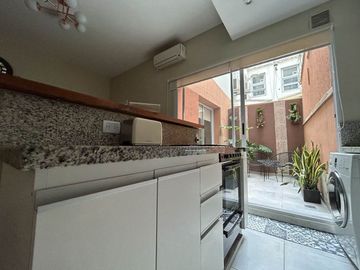 VENTA DPTO 2 AMBIENTES CON PATIO EN BELGRANO C