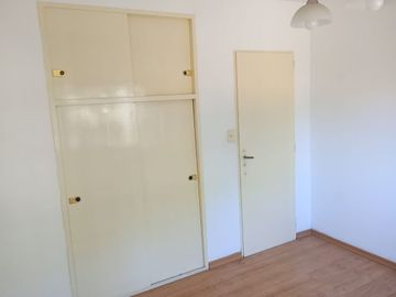 Ph Triplex 4 amb en venta en Olivos c/coch y patio