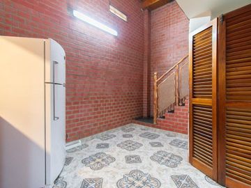 VENTA PH DE 4 AMBIENTES C/GARAGE  EN VILLA URQUIZA