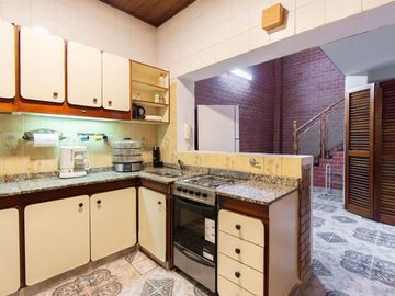 VENTA PH DE 4 AMBIENTES C/GARAGE  EN VILLA URQUIZA