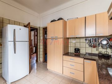 VENTA DEPARTAMENTO 5 AMBIENTES AV. ENTRE RÍOS 900