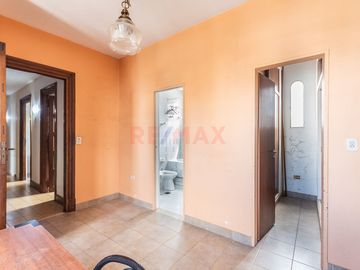 VENTA DEPARTAMENTO 5 AMBIENTES AV. ENTRE RÍOS 900