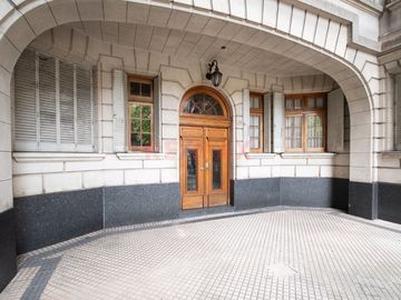 VENTA DEPARTAMENTO 5 AMBIENTES AV. ENTRE RÍOS 900