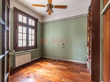 VENTA DEPARTAMENTO 5 AMBIENTES AV. ENTRE RÍOS 900