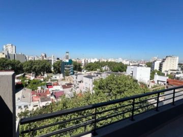 Oport.  Depto. 2 amb. con balcón y terraza