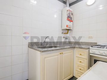 VENTA 1 AMBIENTE CON PATIO . BOEDO . 45 M2