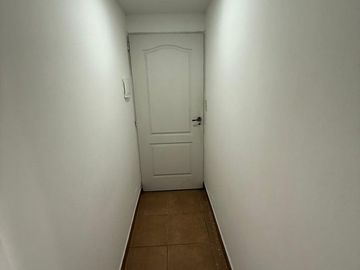 VENTA OFICINA 30 M. C/ BALC.  MORENO CENTRO A/CRED
