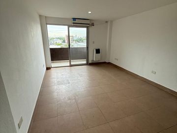 VENTA OFICINA 30 M. C/ BALC.  MORENO CENTRO A/CRED